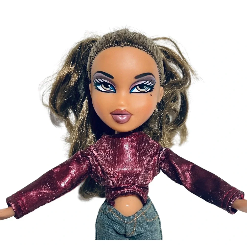 Bratz MGA First Edition Yasmin 2001 Fashion Doll With Outfit & Shoes